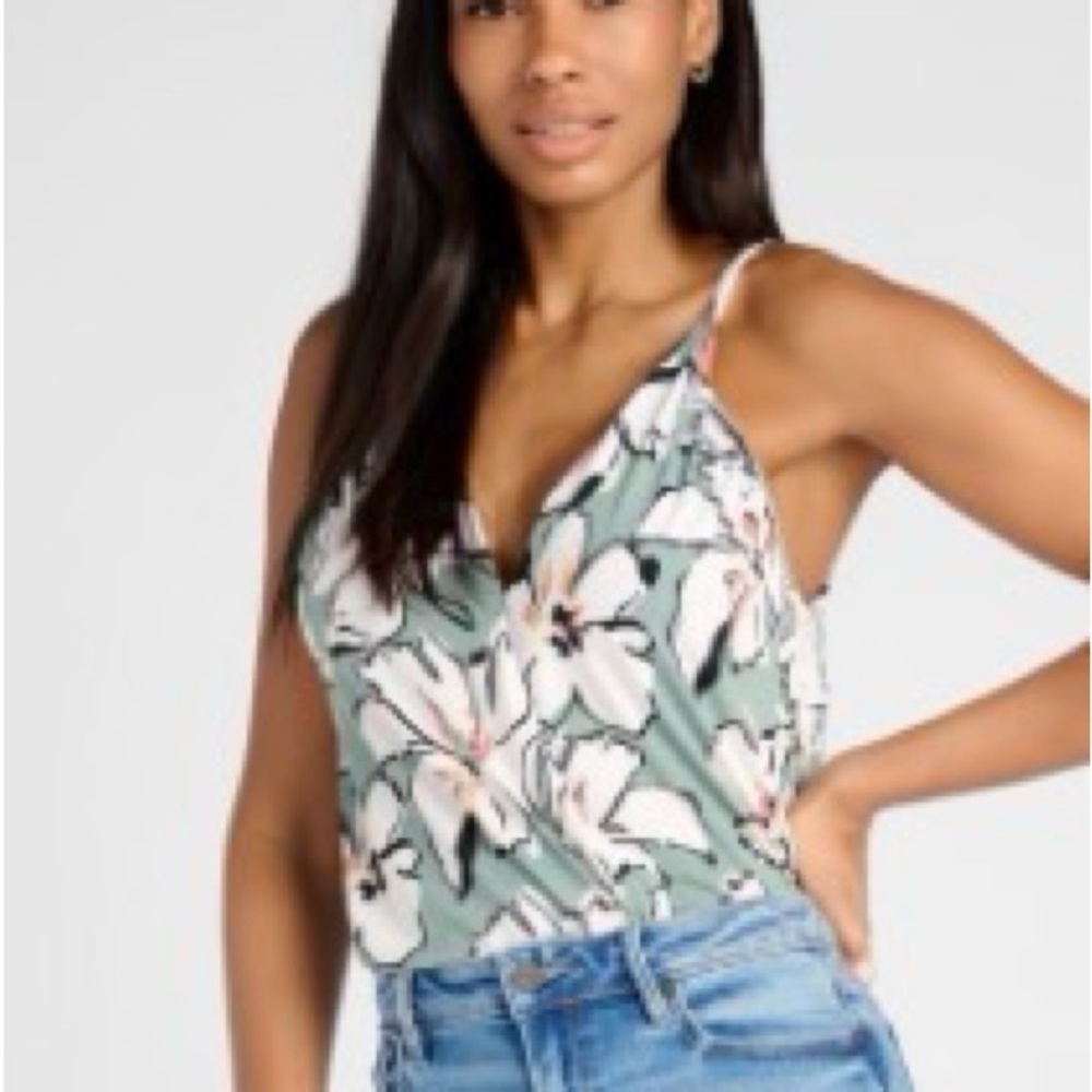 Floral Green Women's Top NWT West K